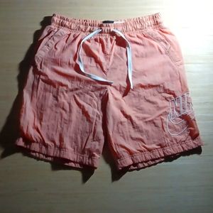 Nike Sportswear Alumni